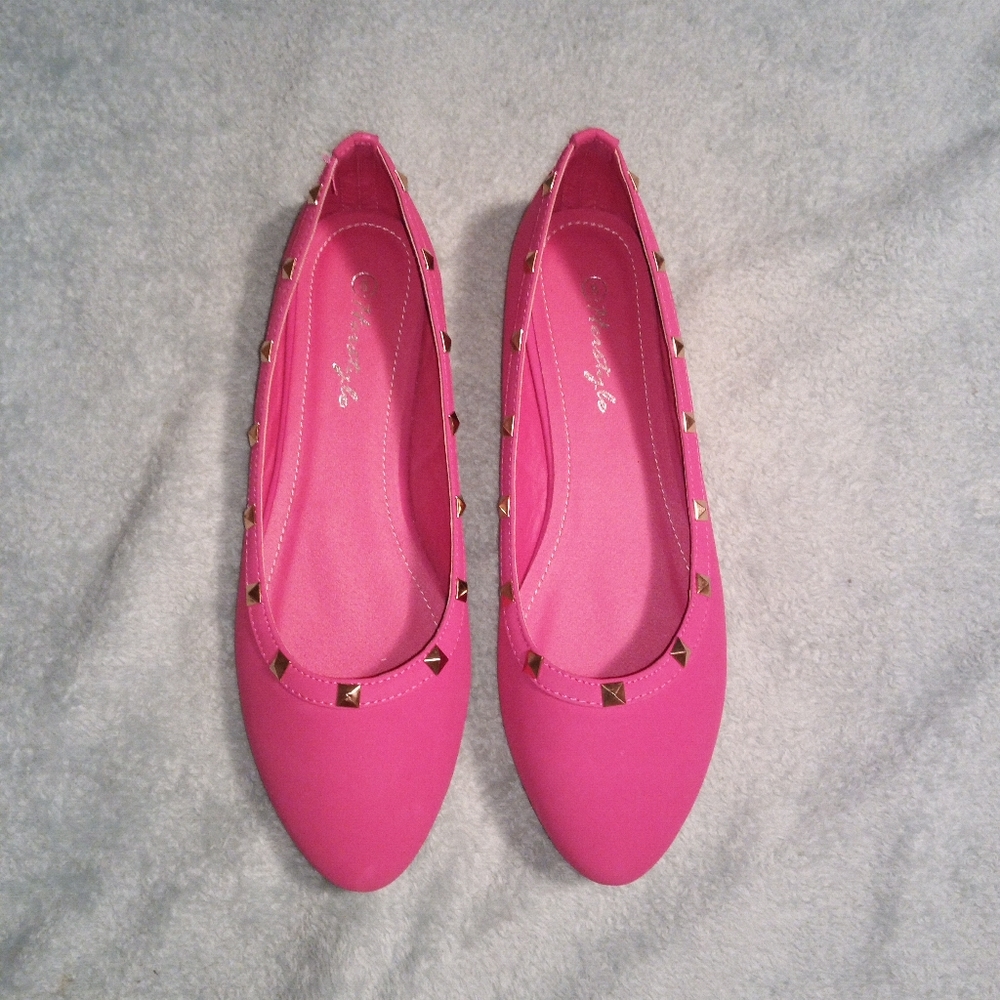 Women's flats